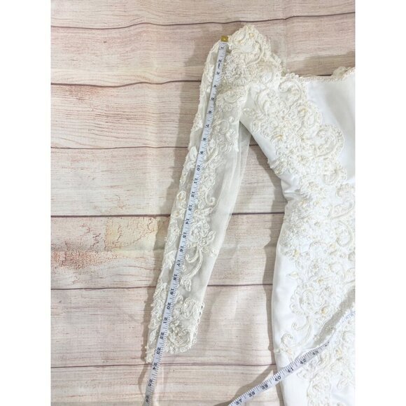 Gloria Vanderbilt Women's Vintage Beaded Wedding Dress W/Detachable Train - 6 - Picture 9 of 17